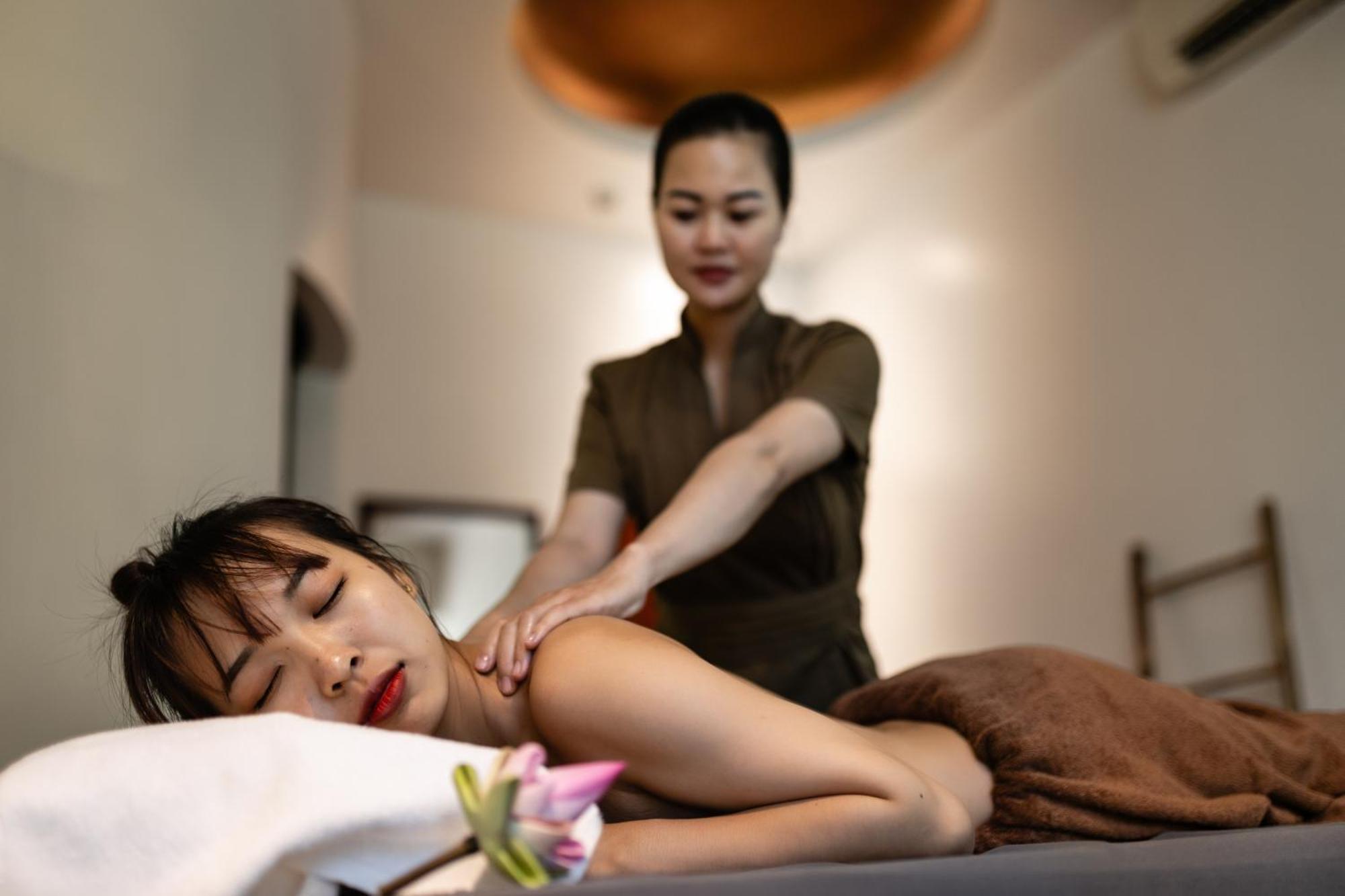 Shintana Saya La Maison Siem Reap Esterno foto Thai massage