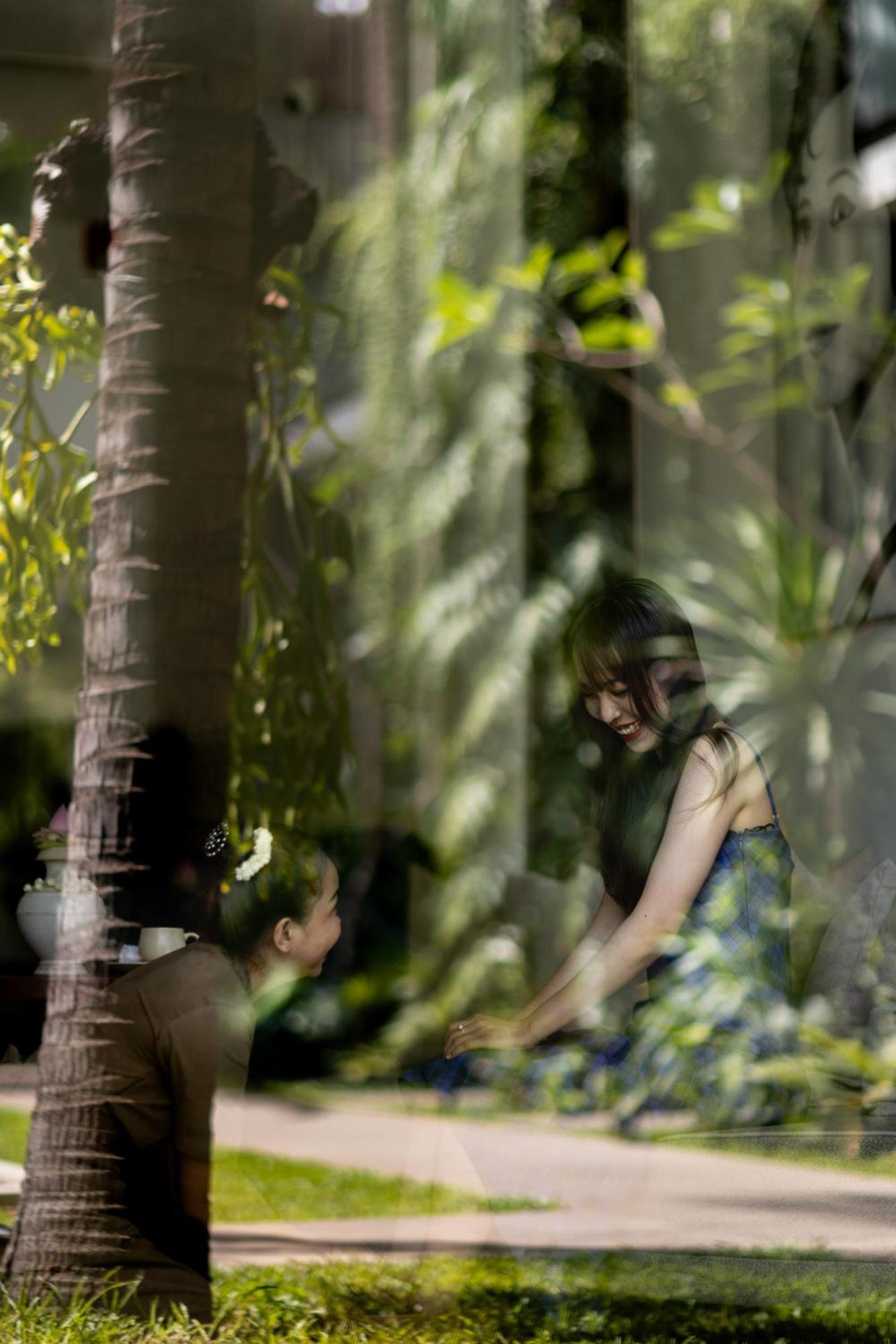 Shintana Saya La Maison Siem Reap Esterno foto A scene from the film